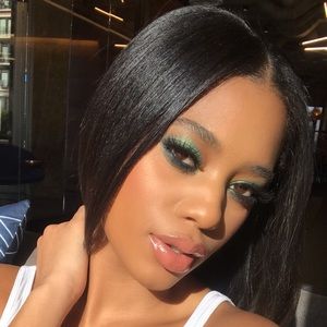 Meet your Posher, Devon. IG @devonmikelle